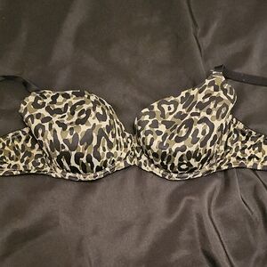 PINK Victoria's Secret Leopard Print Bra